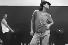 冒死偷拍的世界顶级霹雳舞视频封面