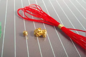 金店常用的黄金貔貅手链编法，妹子手把手教你，学会了在家就能编视频封面
