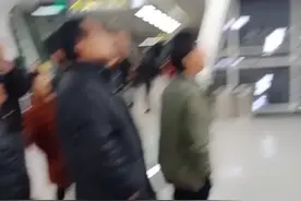 成都地铁10号线今天开通，🚅🚅🚅🚅