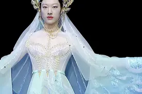 春夏薄纱时尚精彩走秀超模个个完美身材让你体验不一样的视觉盛宴视频封面