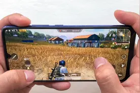 实测用iQOONeo玩平精英：骁龙845+液冷散热，表现的确无话可说！视频封面