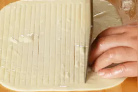 电饼铛别放在家里吃灰了，教你5种最实用的烙饼方法，太香了视频封面