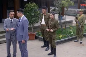 一个司令被降职成参谋长，女军官就来挑衅，不料司令手里还有兵力视频封面