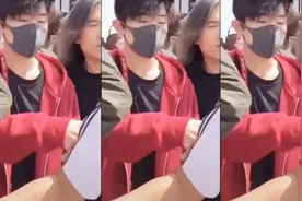 弟弟长大了！当保安的手要碰到女粉丝时，被易烊千玺霸气推开视频封面