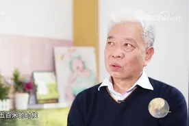 老人运动后肚子痛，竟是心脏出了问题，这到底怎么回事？视频封面