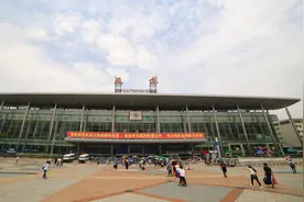 盼望了多年的成都站改造工程就要动工了，预计2024年完工视频封面
