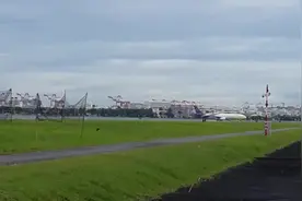泰国航空空中客车A330-300飞机，准备起飞视频封面