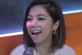 邓紫棋在KTV听到隔壁唱自己的歌，拿着麦克风突袭包间！视频封面
