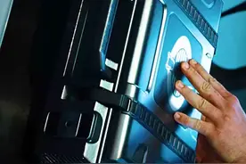 见识一下，各国领导人经常带的手提箱是什么！视频封面