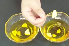 大蒜能够辨别地沟油？这是真的吗？我也刚看到，快看看吧视频封面