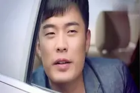 男子在车里尿急，主驾拿个瓶子给他，男子却直接说瓶子太小！视频封面