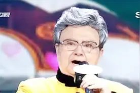 胡松华头发花白歌声依旧，一首《赞歌》重温传世金曲，震撼人心视频封面