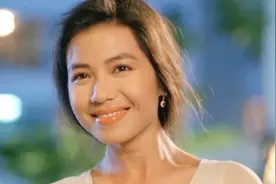 这首卓依婷翻唱经典，曲调轻柔动听，略带凄凉，唱出对爱情的无奈视频封面