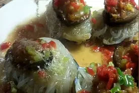 “蒜蓉粉丝蒸鲍鱼”的家常做法，每天卖20000只鲍鱼，赶快收藏起视频封面