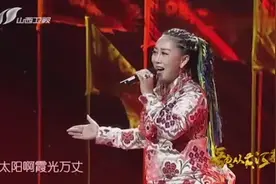 藏族姑娘开口天籁嗓音太美了，一首《翻身农奴把歌唱》惊艳全场