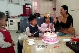 老公“小情人”过生日，专门买了礼物送她，老婆真心羡慕啊！视频封面