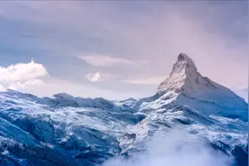 神女应无恙，当惊世界殊。——毛泽东视频封面