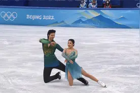 一起回顾北京2022年冬奥会王诗玥/柳鑫宇的自由舞表演视频封面