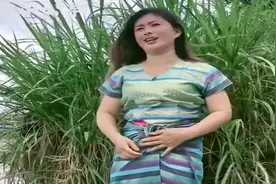 缅甸小姐姐穿裙子，原来就是一块布，裹在身上而已！视频封面