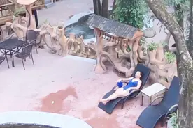 这是一个有高度的温泉，辛花今天来体验一下，树上汤泉好神奇！视频封面