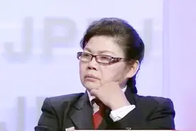 丈夫欠债27万元 大伯要求妻子一人签欠条 妻子拒绝婆家人就逼她视频封面