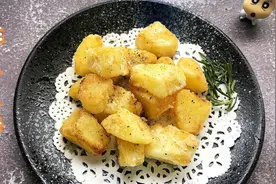 在家炸土豆块，成本不到3块钱，一做一大盆，学会不用去外面买视频封面