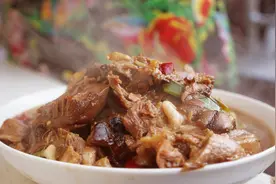 烩肘子的好吃做法，比扣肉还好吃，香嫩软烂肥而不腻，太香了视频封面
