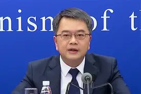 未接种疫苗限制出行，纳入征信，领不了养老金？国家卫健委回应视频封面