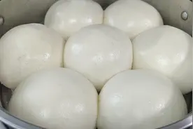 蒸馒头绝招，教你馒头店不外传的秘诀，馒头暄软不塌陷，香甜劲道视频封面
