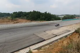 成都三绕德都段9月通车？抵近侦查都江堰和彭州交接段，进度喜人视频封面
