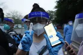 10辆大巴车接湖北老乡回家，广州海珠风险区域内人员疏解有序开展视频封面