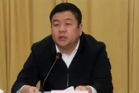 辽宁朝阳市政法委副书记坠亡，知情人：在旧房坠楼，警方排除他杀视频封面