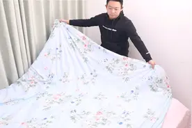 2分钟学会套被子最简单方法，多重的厚被子1个人轻松搞定，实用视频封面