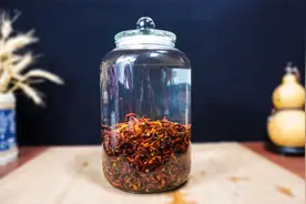 这个奇形怪状的东西也能泡酒？它叫拐枣万寿果，泡酒的好处很多视频封面