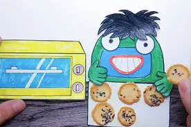 手绘定格动画：绿巨人狼人杀吃煎饼，现烤的就是美味，声音酥脆！视频封面