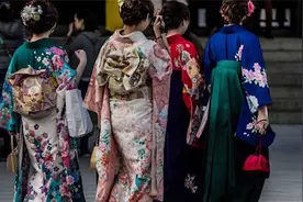 日本为何没学到中国的科举制度？竟只因日本是个跟印度一样的国家视频封面