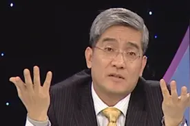回顾郎咸平：二人转不是舞台的专属，国际金融炒家个个是演员！视频封面