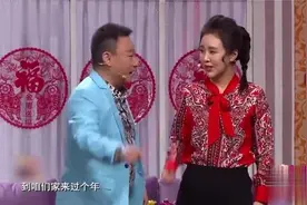 小品：小米粒太漂亮，王小欠双腿下跪求婚，结果看到4个观众视频封面