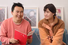 美女老师家访，熊孩子的作文让他爸爸猝不及防，看看都写了啥？视频封面