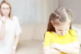 孩子嫉妒心特别强，家长要重视起来！这几招让孩子远离嫉妒心理视频封面