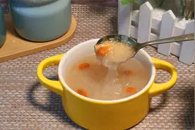 春季多给宝宝喝银耳雪梨羹，润肺止咳，增强免疫力，宝宝少生病视频封面