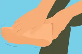 脚后跟的骨头出现疼痛是什么原因？应该怎么缓解？视频封面