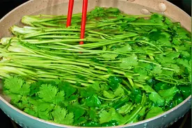 万万没想到，香菜还可以这样做，孩子三天两头点名要吃，香视频封面