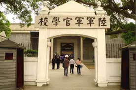1926年，黄埔军校武汉分校招收女生入学，这一决定引起强烈反响！视频封面