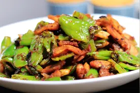 怪不得饭店的辣椒炒肉那么好吃，原来技巧这么简单，难怪你做不好视频封面