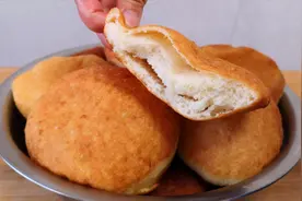 剩面条不要扔掉了，加点面粉一搅做美味气饼，蓬松绵软，简单好吃视频封面