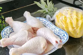 4个鸡腿1个菠萝，这做法好吃不上火，一开盖闻着香味流口水，开胃视频封面