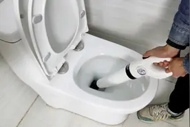 拆箱测评管道疏通器“一炮通”，按下按键“嘭”的一声终于通了视频封面