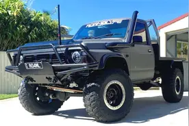 15分钟来见证一辆 Nissan Patrol 4x4的重生视频封面