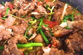 湖南人教你狗肉最好吃的做法，学会这个手法，比饭店还好吃视频封面